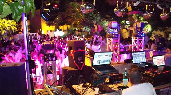 La soirée Blanche White Party à Montpellier DJ Gard